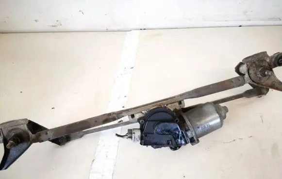Mazda 6 Front wiper linkage and motor