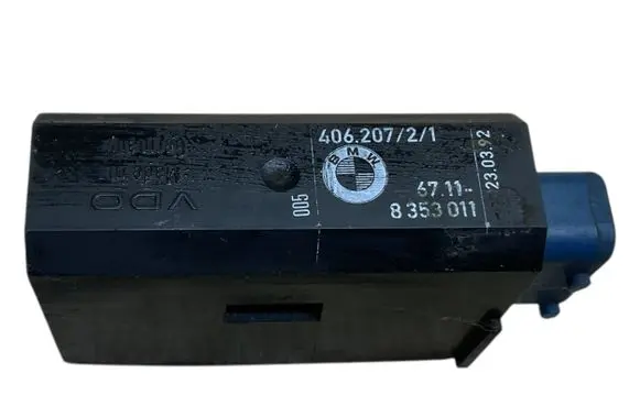 BMW 5 E34 Central locking motor 8353011