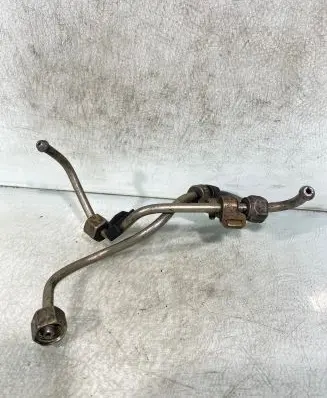 Toyota RAV 4 (XA30) Fuel injector supply line/pipe 2c070