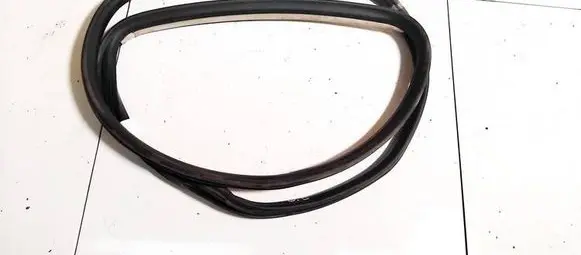 Audi A4 S4 B5 8D Rubber seal rear door 