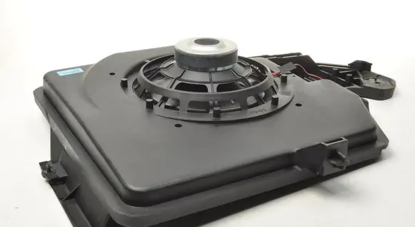 Volvo V70 Subwoofer speaker 8648371