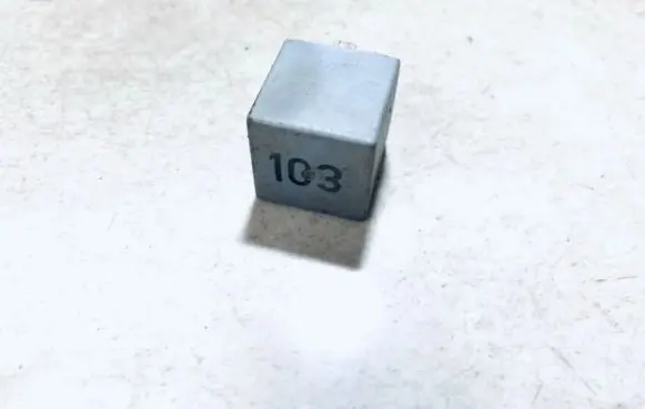 Volkswagen PASSAT B5 Other relay 357911253
