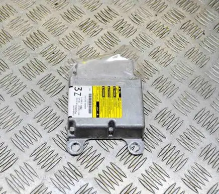 Toyota Avensis T270 Airbag control unit/module 8917005321 227631104