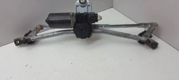 KIA Sportage Front wiper linkage and motor