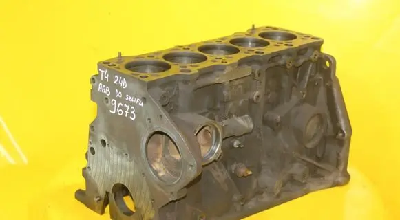 Volkswagen Transporter - Caravelle T4 Engine block 074103021