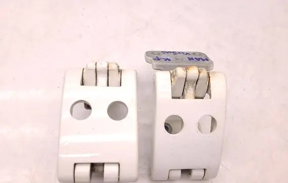 Rear door hinge set