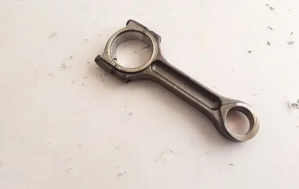 Renault Master III Connecting rod/conrod 121004942R