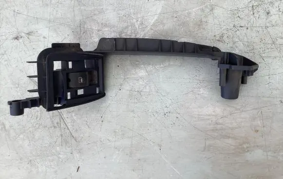 Audi A3 S3 8P Rear door handle trim 8P4959528 564000