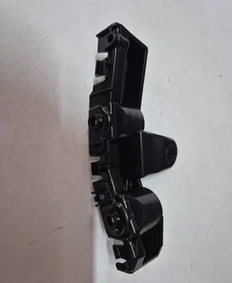 Renault Captur II Front bumper mounting bracket 622228340R