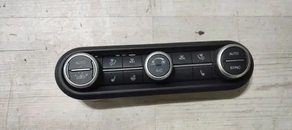 Alfa Romeo Stelvio Climate control unit 01561506110