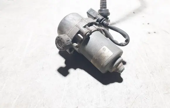 Audi A6 S6 C5 4B Vacuum pump 8E0927317A