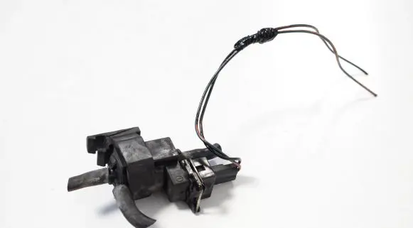 Land Rover Discovery 4 - LR4 Turbo solenoid valve AH22209254AA