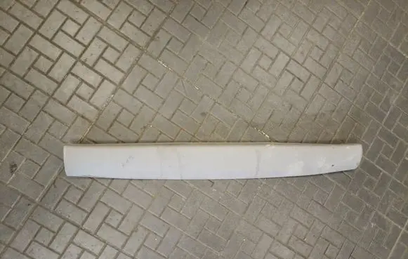 Mitsubishi Grandis Tailgate/trunk upper cover trim MR576111 3B45