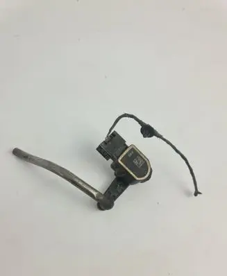 Headlight/headlamp level sensor