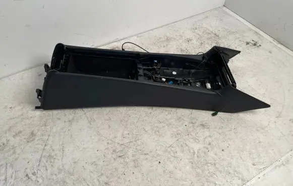 Mercedes-Benz CLS C218 X218 Center console A2186800050