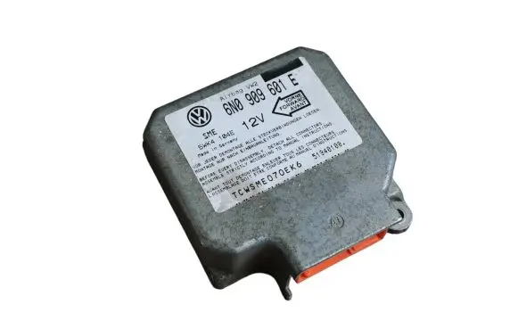 Volkswagen Golf III Airbag control unit/module 6N0909601E 51940108 5WK4104E