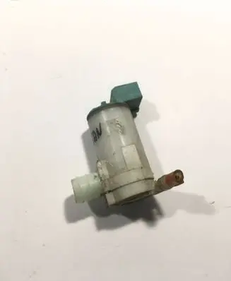 Nissan X-Trail T31 Windscreen/windshield washer pump 2224616A