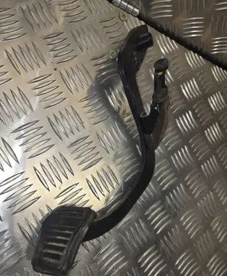 Ford Focus Clutch pedal EPA372D19