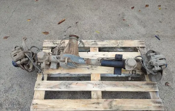 Suzuki Jimny Front axle beam 