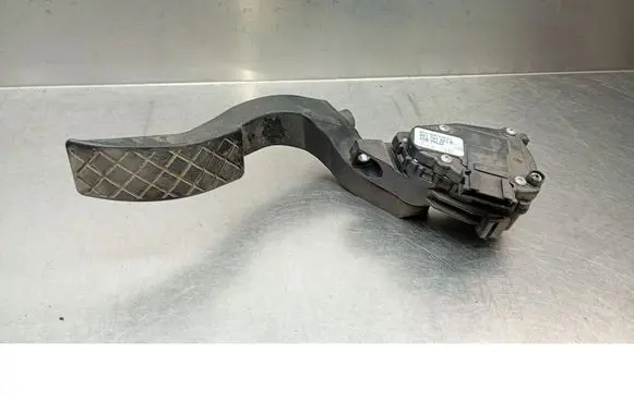 Audi A4 S4 B6 8E 8H Accelerator pedal position sensor 8E1721523B