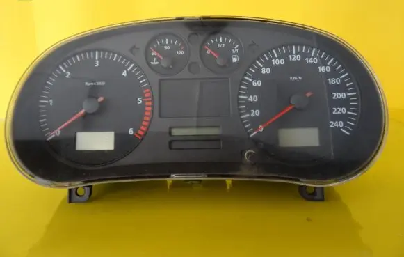 Seat Toledo II (1M) Speedometer (instrument cluster) W01M0920820E 110080013004