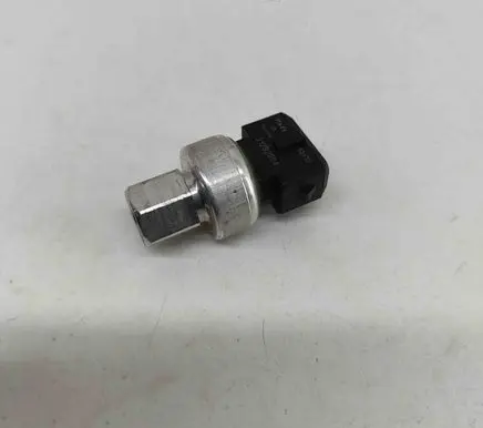 Volvo XC60 Air conditioning (A/C) pressure sensor 31292004