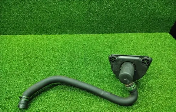 Renault Trafic III (X82) Oil filler cap 8200795333
