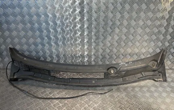 Nissan Qashqai Wiper trim 66862JD900