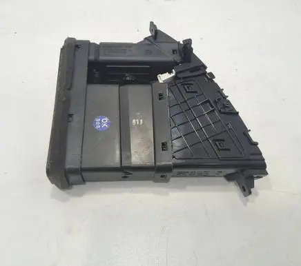 KIA Ceed Dash center air vent grill 808764