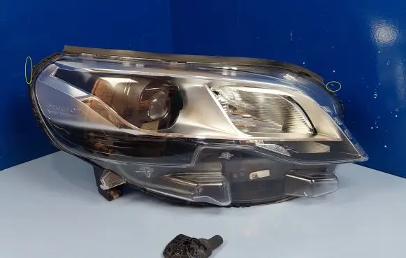Peugeot Expert Headlight/headlamp 9808235780 0019712406