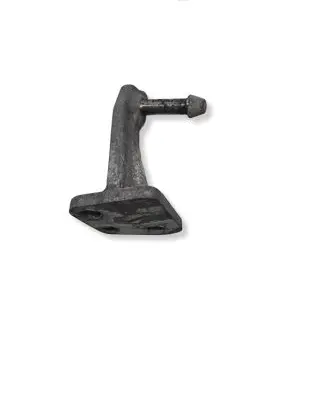 Chrysler Pacifica Muffler mount bracket/holder 68250056AA