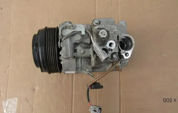 Mercedes-Benz E W212 Air conditioning (A/C) compressor (pump) A0008302600