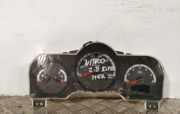 Dodge Nitro Speedometer (instrument cluster) P56044823AI