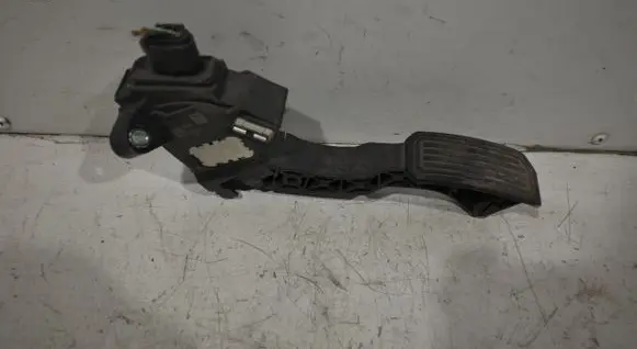 Toyota Verso Accelerator throttle pedal 781100F010