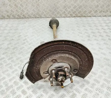 Jaguar XK - XKR Rear wheel hub DW934K138AB 8X235A970AA