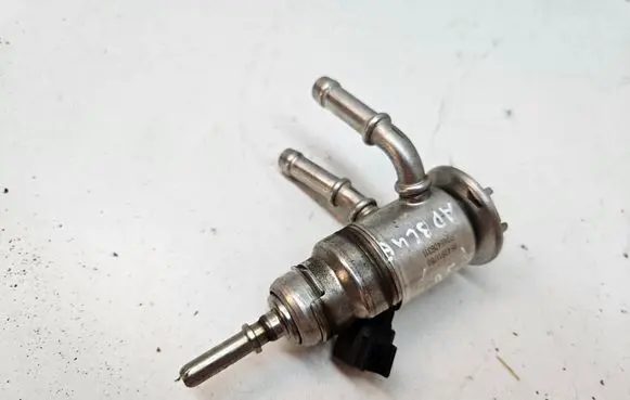 Peugeot 5008 II AdBlue injector 9842811780