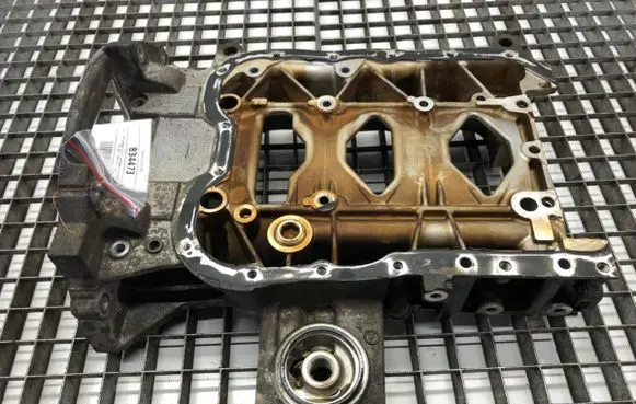 Mitsubishi Outlander Oil sump 4J11