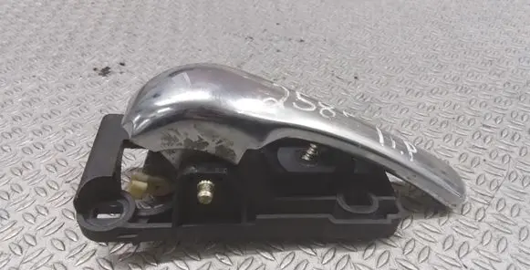 Alfa Romeo 156 Front door interior handle