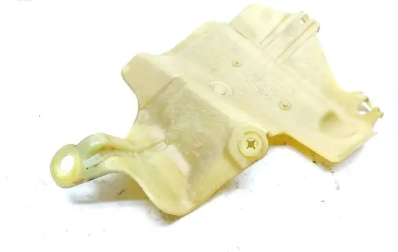 Renault Megane IV Other engine bay part 476935189R A66GF30
