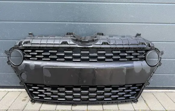 Hyundai i10 Front bumper upper radiator grill 86569B9500