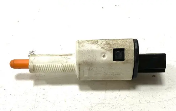 Renault Megane III Brake pedal sensor switch