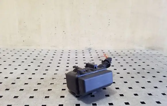 Mini Cooper Countryman R60 Fuse module 61142755704 2755704