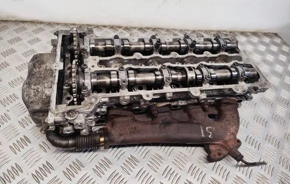 Mercedes-Benz Sprinter W906 Engine head R651016 A6510100217