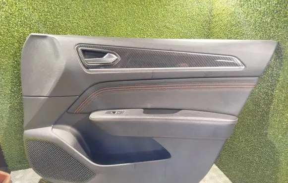 Renault Arkana Front door card panel trim 809000747R 202204250729 PD2204250015031