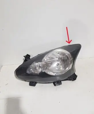 Toyota Aygo AB10 Headlight/headlamp 89032404