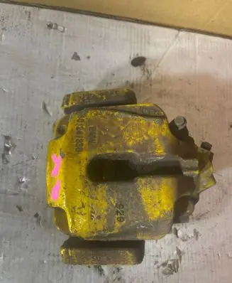 BMW 5 F10 F11 Front brake caliper 6024330
