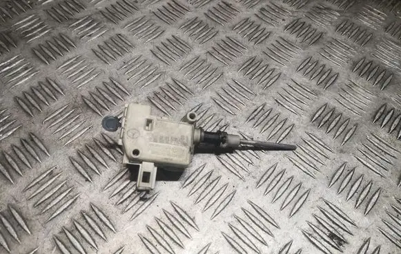 Mercedes-Benz C W203 Fuel tank cap lock A2038201997 2038201997