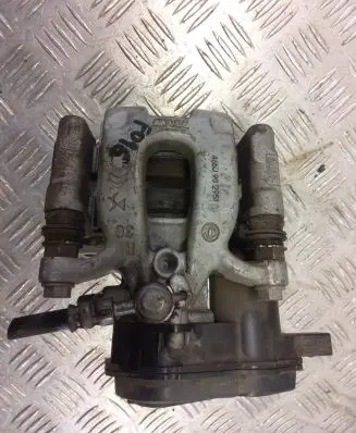 Opel Mokka X Rear brake caliper