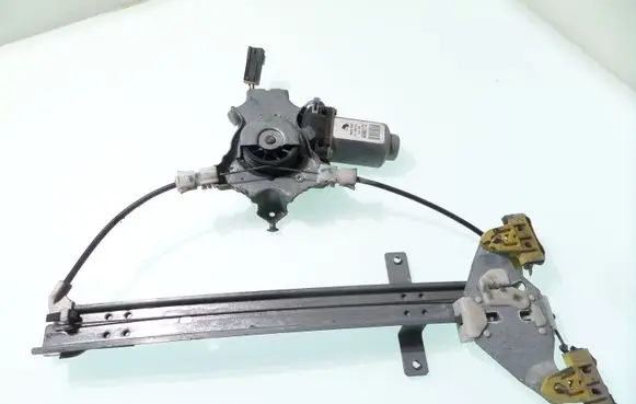 Nissan Almera Tino Front door window regulator with motor 400601T2