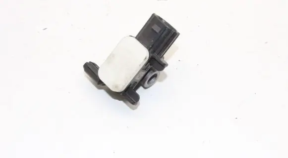 Mitsubishi Outlander Airbag deployment crash/impact sensor 8651A166